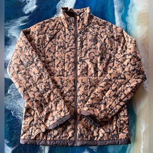NWOT Northface Womens Quilted Camouflage full zip Jacket Sm OFFER and/or BUNDLE
